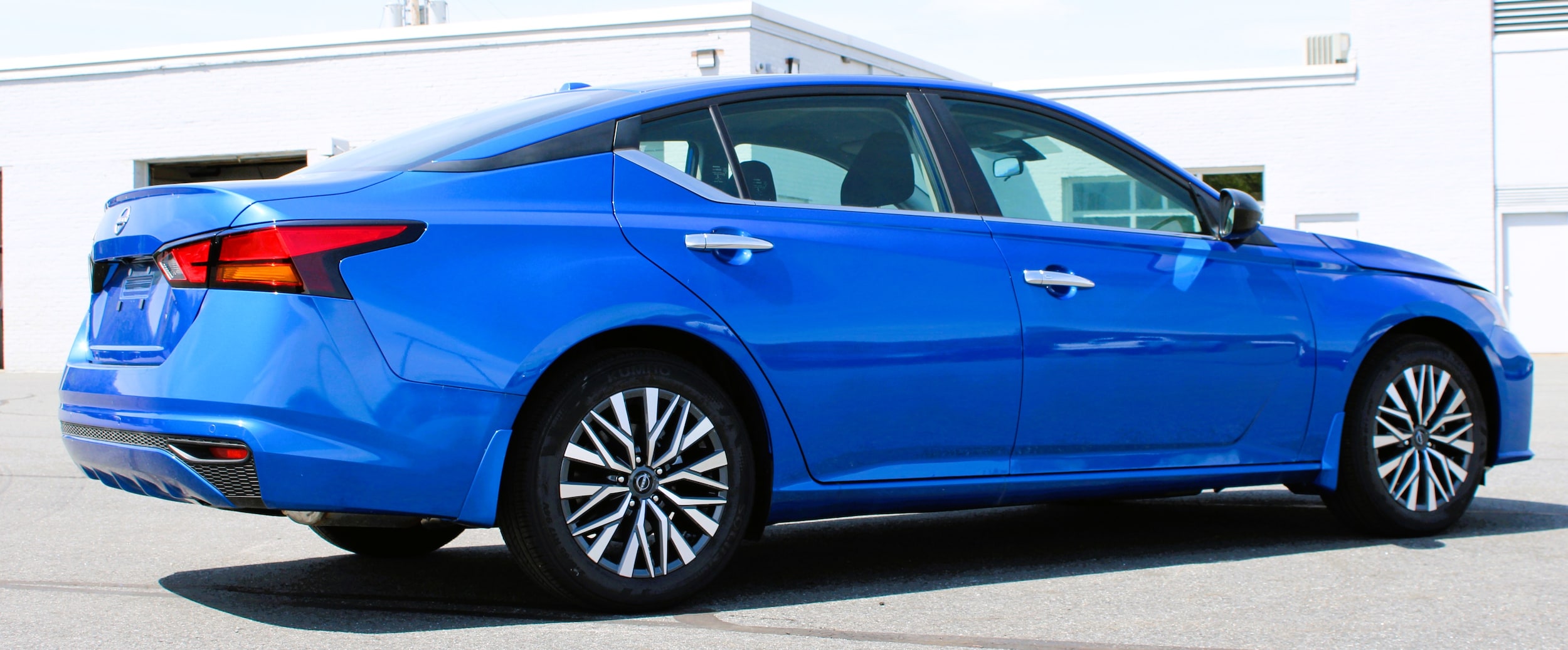2025 Nissan Altima SV - Photo 7