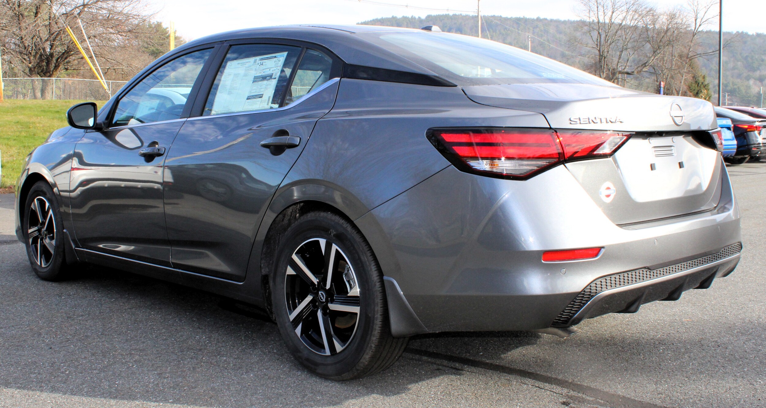 2025 Nissan Sentra SV photo 2