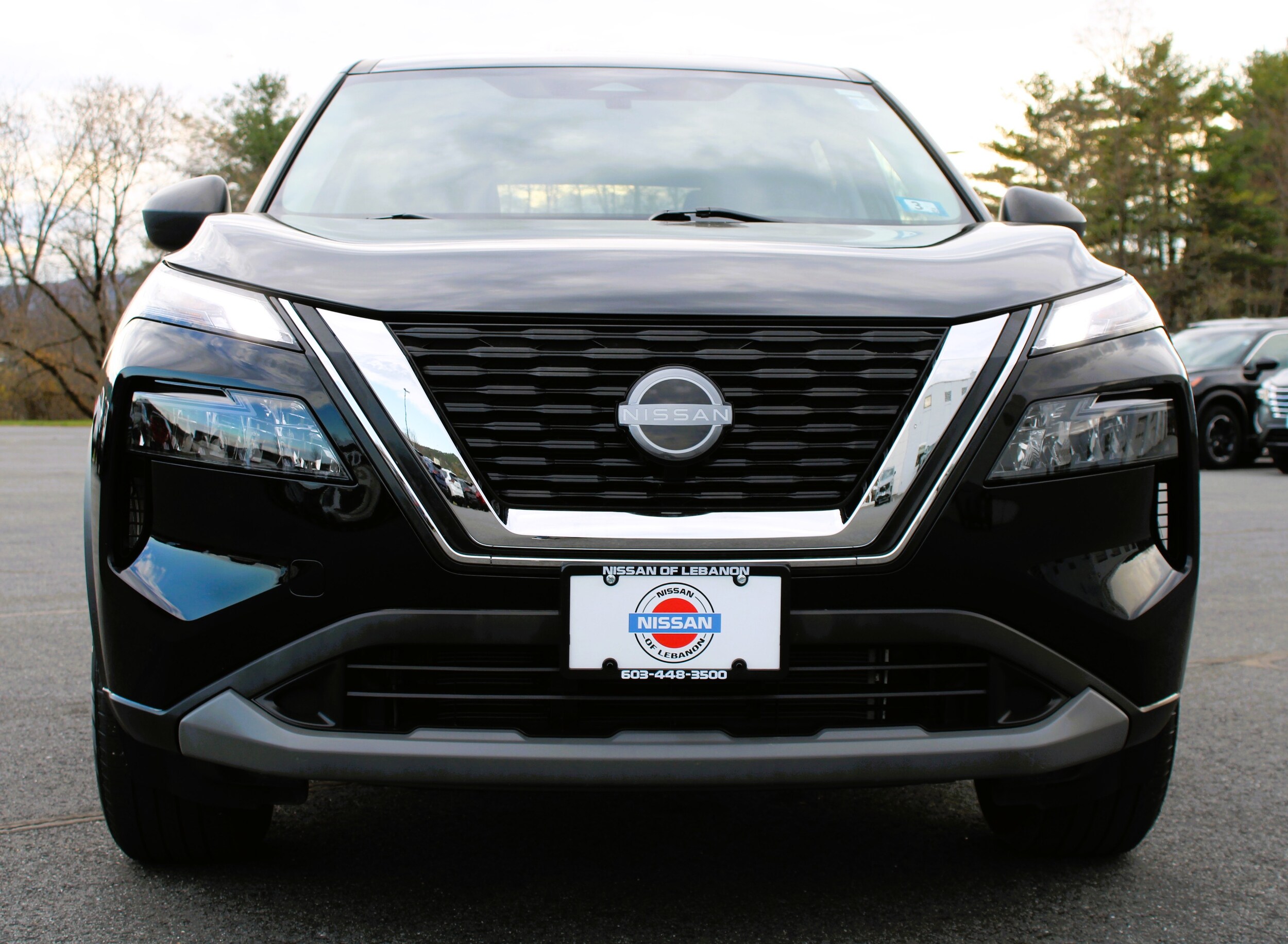 2022 Nissan Rogue S photo 2