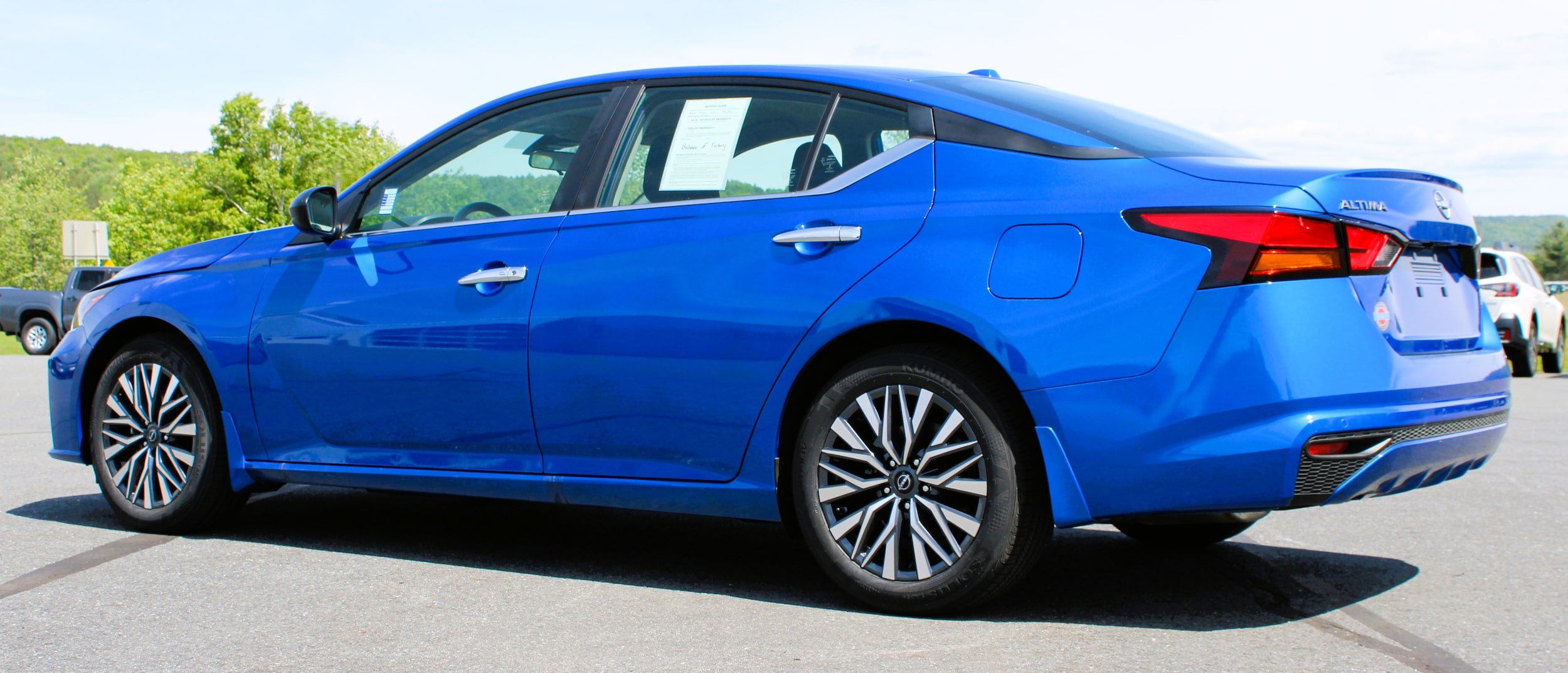2025 Nissan Altima SV - Photo 12