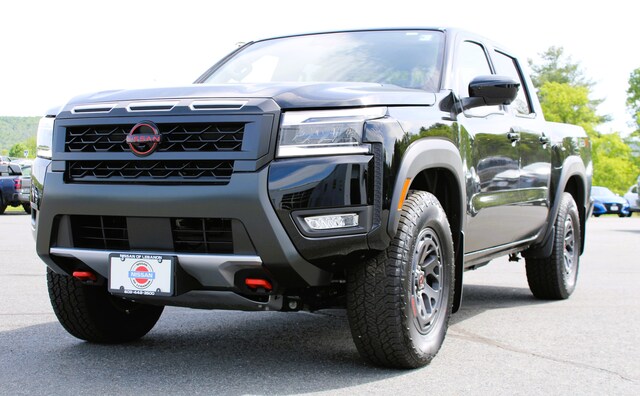 2025 Nissan Frontier PRO-4X Truck Crew Cab