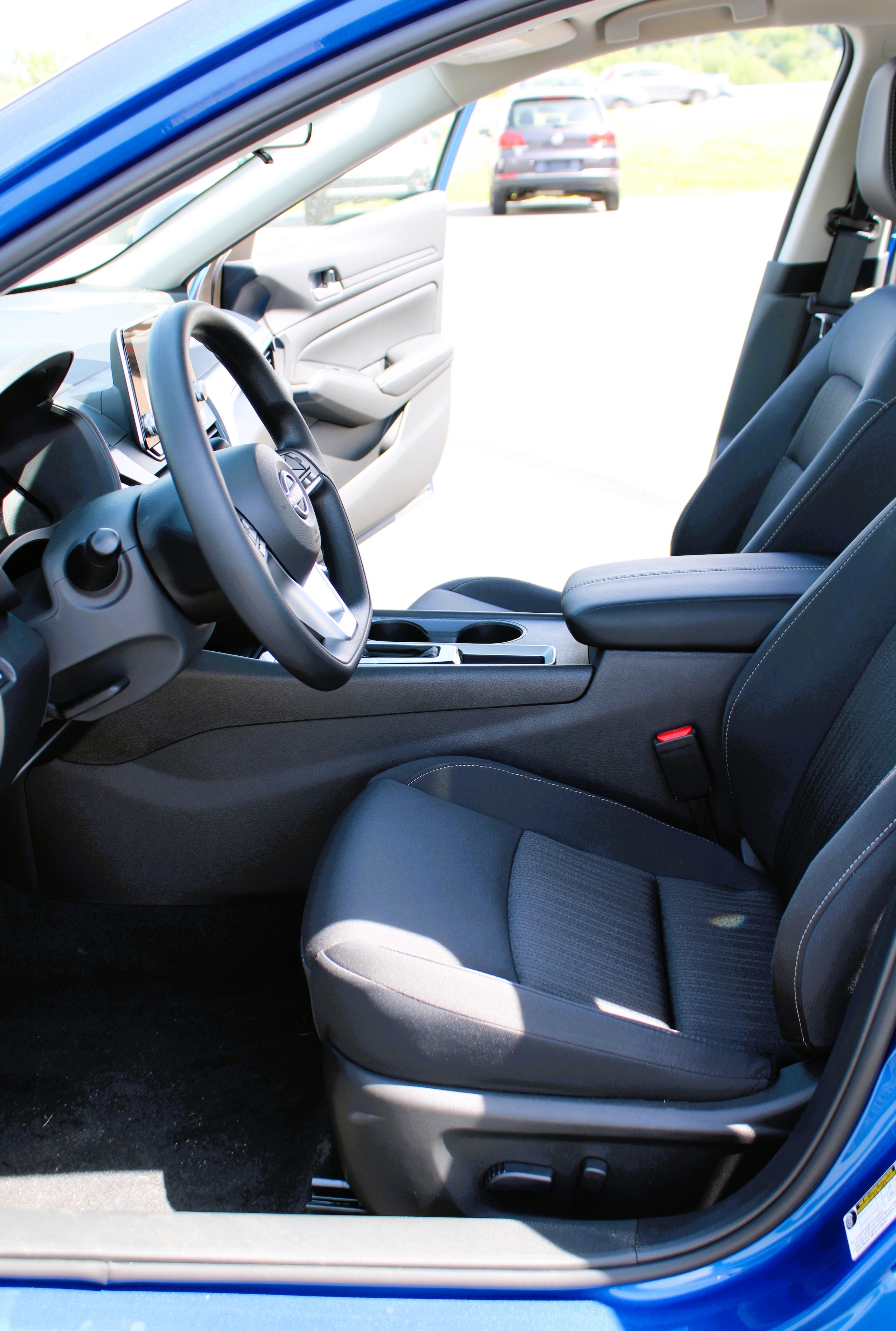 2025 Nissan Altima SV - Photo 19