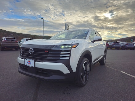 2025 Nissan Kicks SR SUV