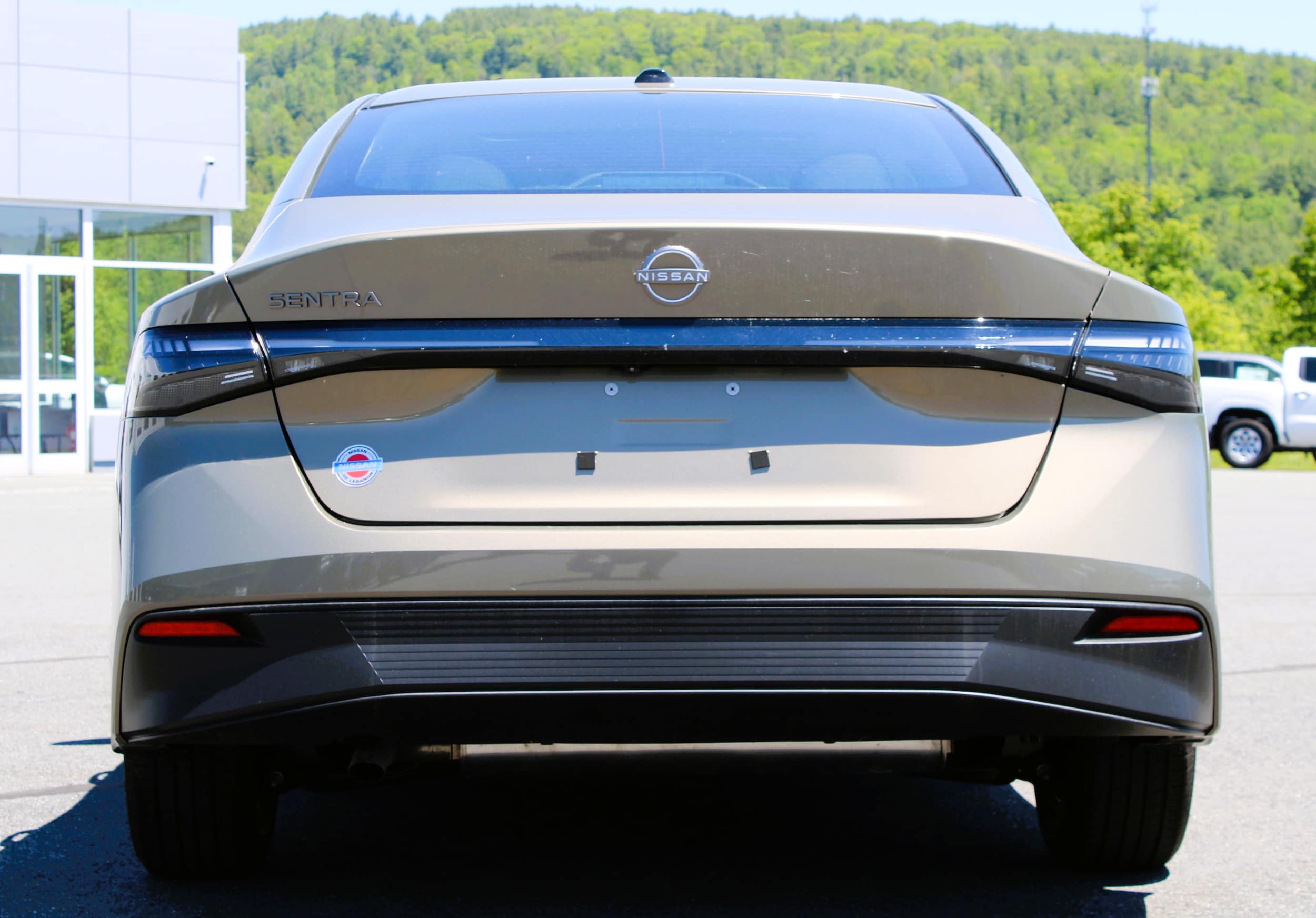 2026 Nissan Sentra SV - Photo 8