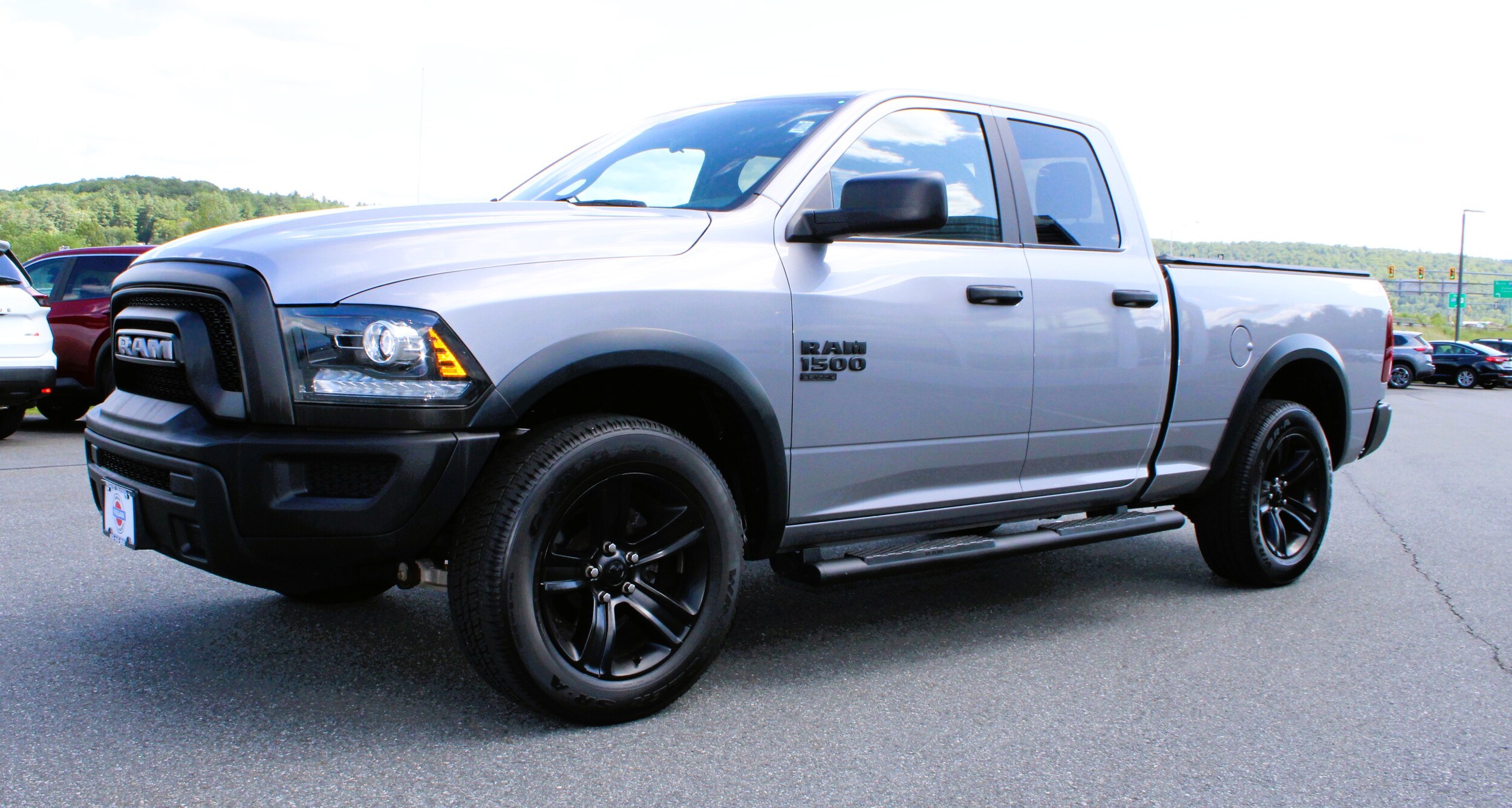 2022 Ram 1500 Classic SLT photo 2
