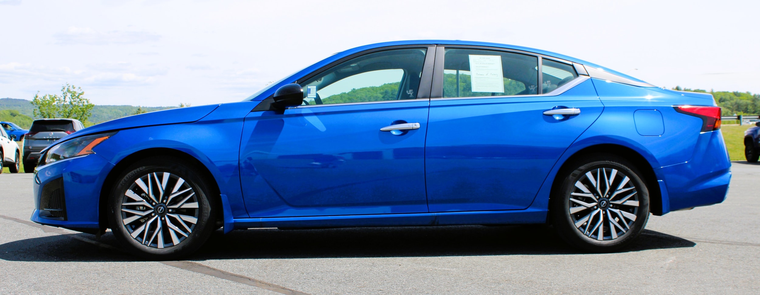 2025 Nissan Altima SV - Photo 13