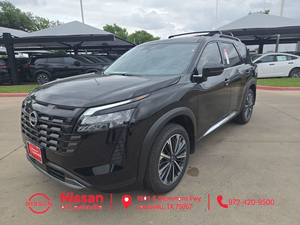 2026 Nissan Pathfinder Platinum 2WD's photo