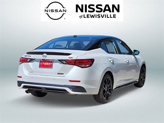 2025 Nissan Sentra SR photo 3