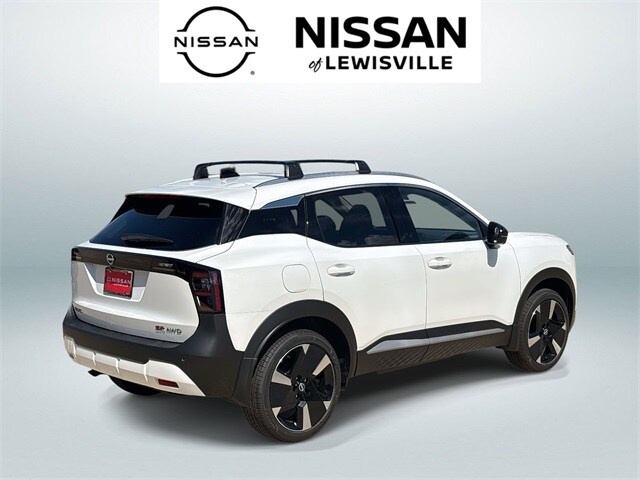2026 Nissan Kicks SR photo 3