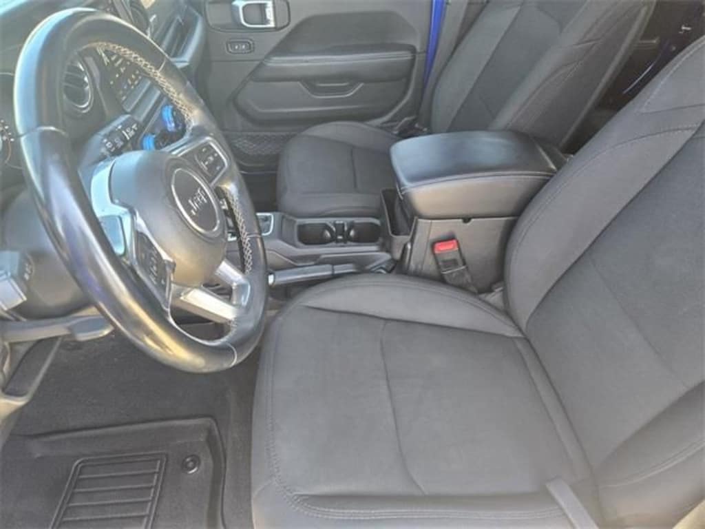 Used 2020 Jeep Wrangler Unlimited Sahara SUV