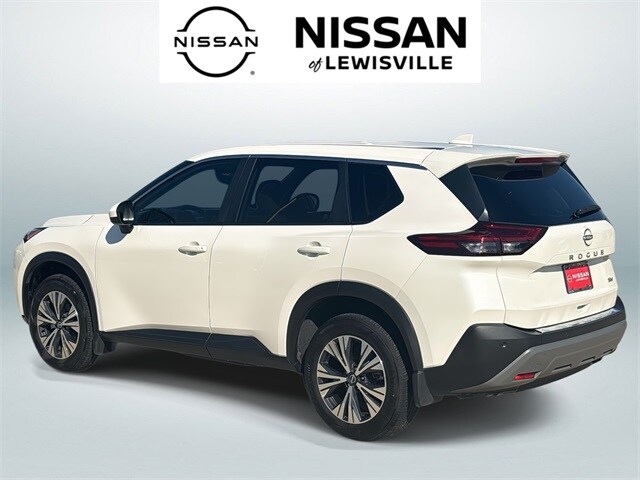 2023 Nissan Rogue SV photo 4