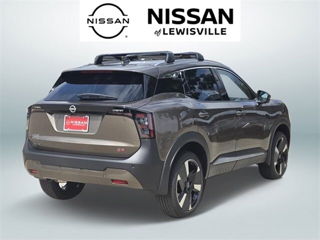 2025 Nissan Kicks SR photo 4