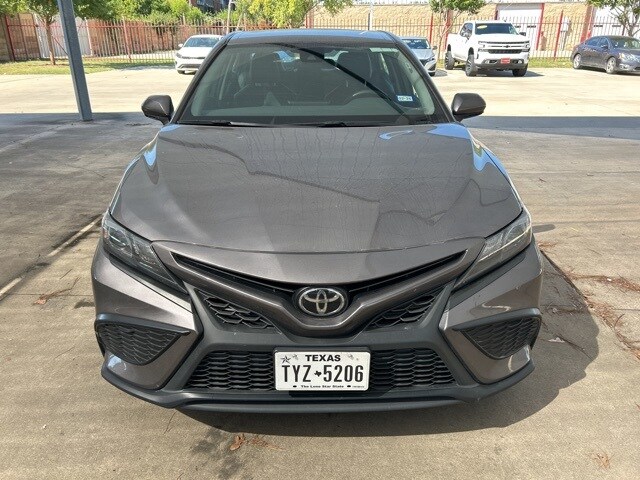 2024 Toyota Camry SE photo 2