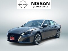 2025 Nissan Altima SL Sedan