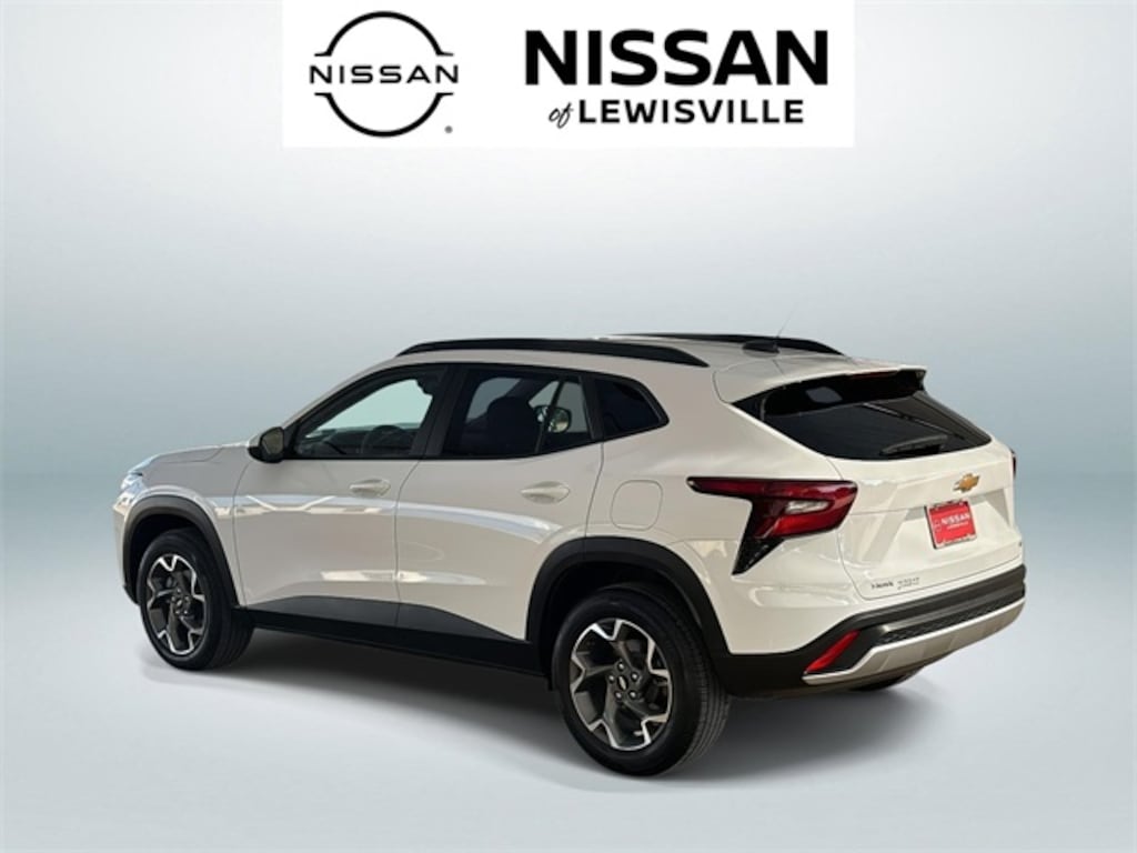 Used 2024 Chevrolet Trax LT SUV