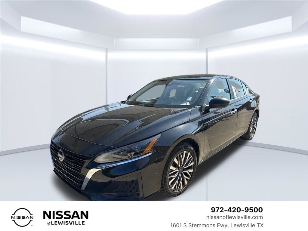 Certified 2025 Nissan Altima SV Sedan
