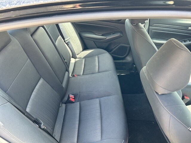 2024 Nissan Altima 2.5 SV photo 4