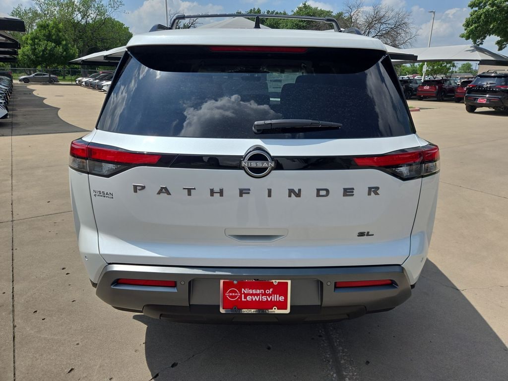 New 2026 Nissan Pathfinder SL SUV