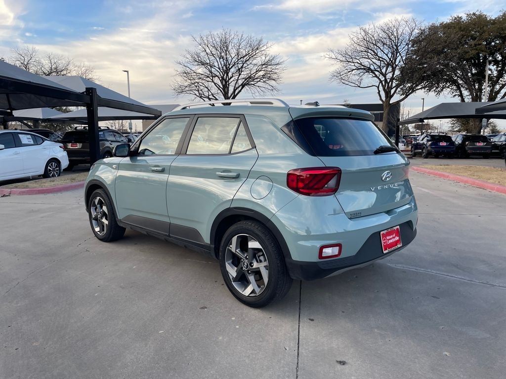Used 2025 Hyundai Venue SEL SUV
