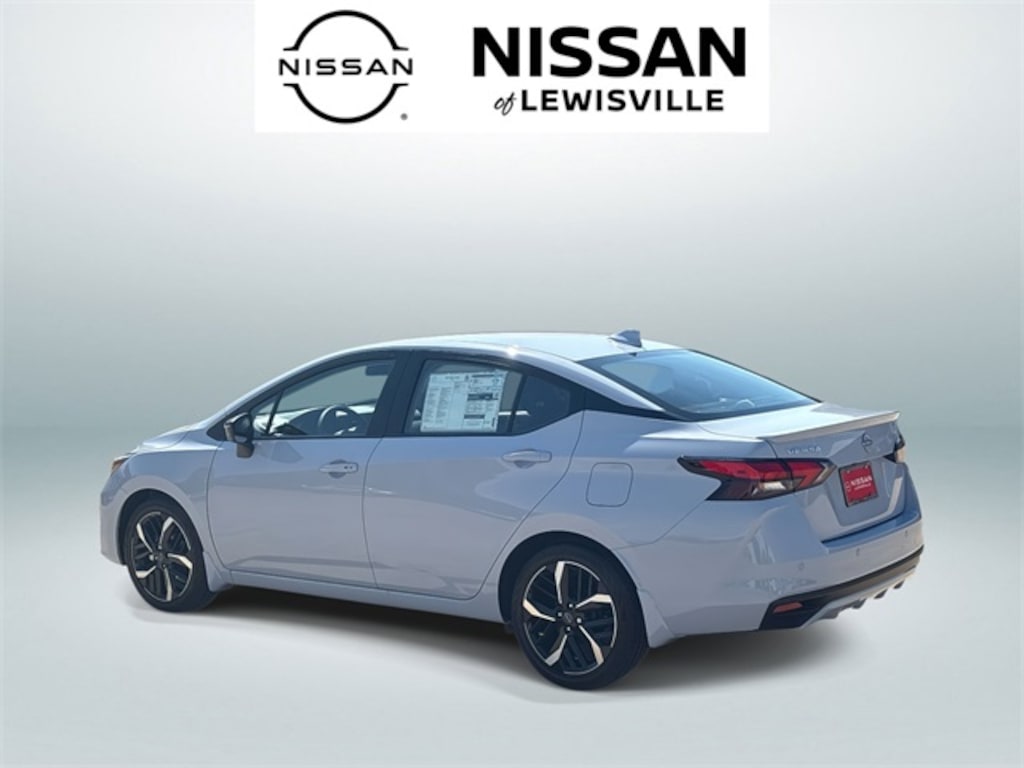 New 2025 Nissan Versa 1.6 SR Sedan