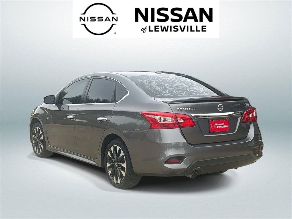 2019 Nissan Sentra SR photo 4