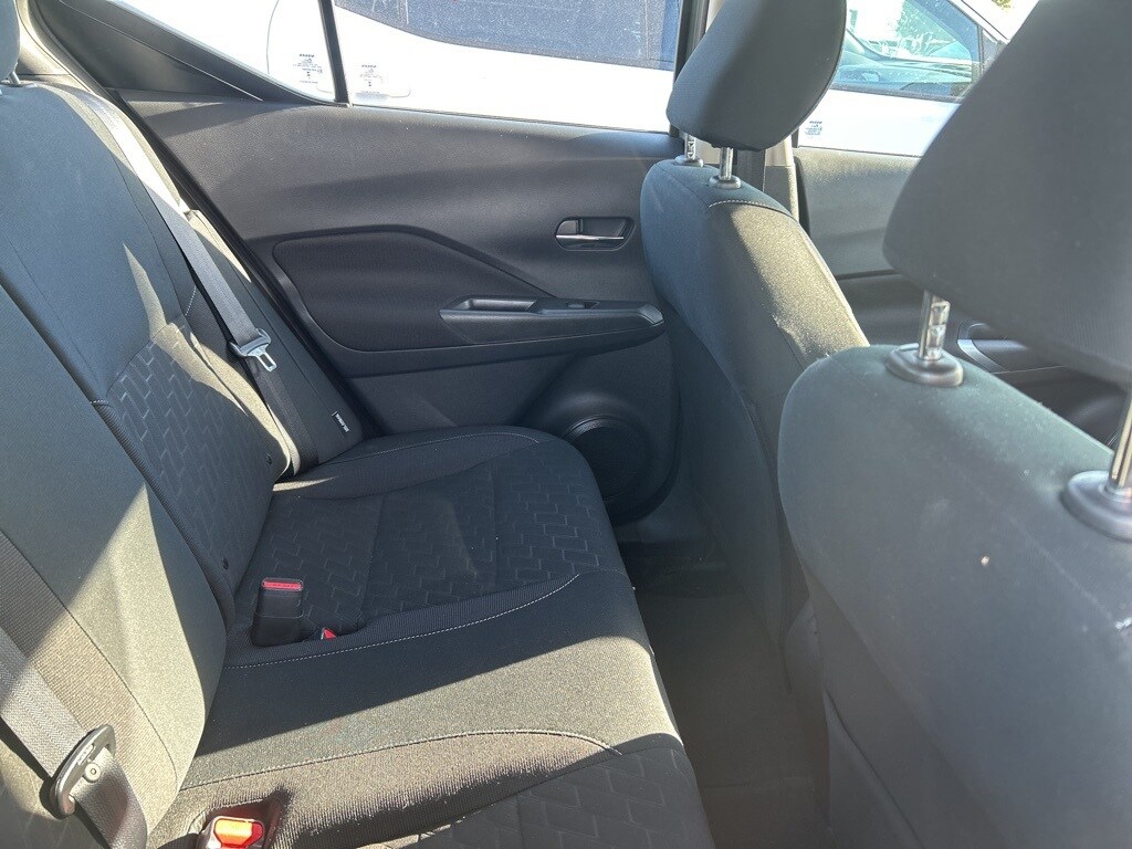 2023 Nissan Kicks SV photo 3