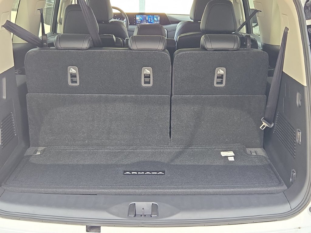 2026 Nissan Armada SV - Photo 38
