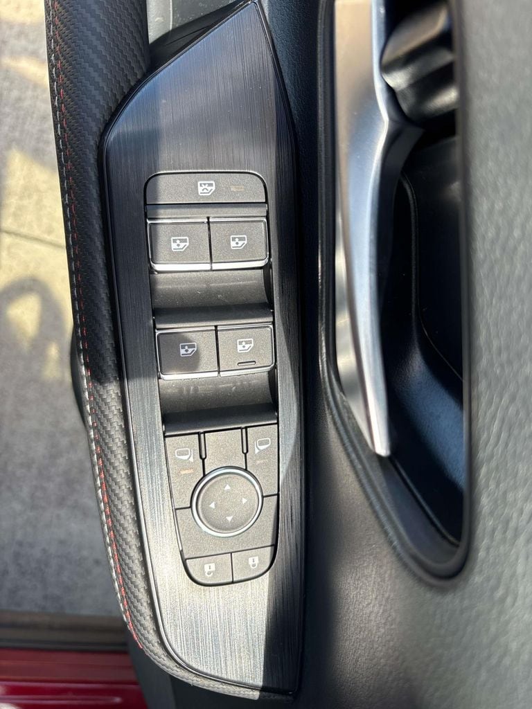 2026 Nissan KICKS SR AWD - Photo 9