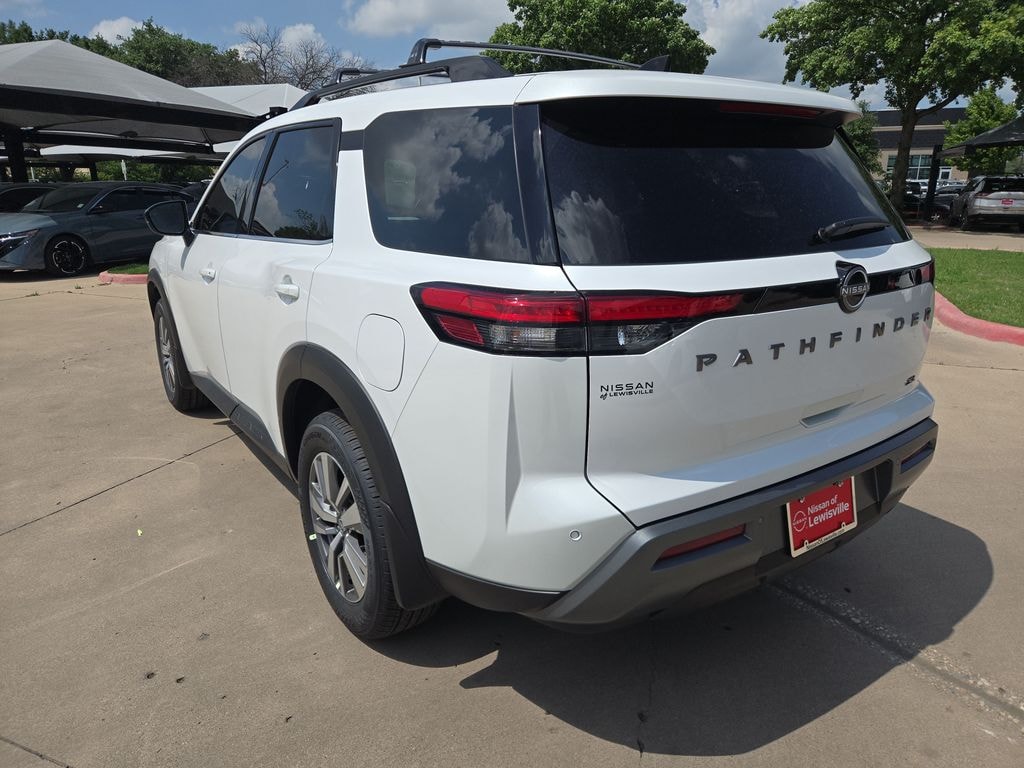 New 2026 Nissan Pathfinder SL SUV