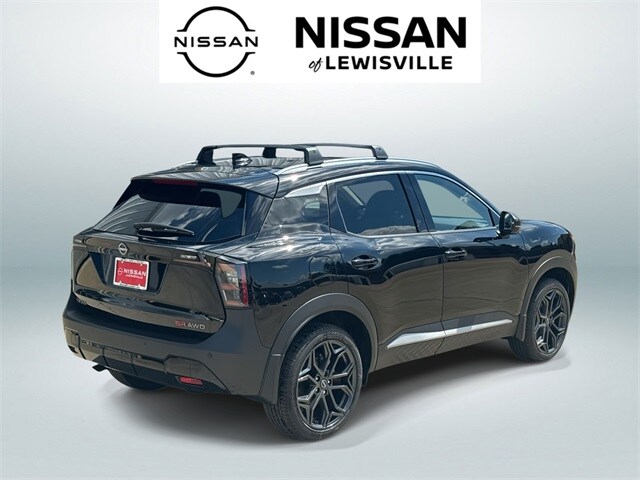 2026 Nissan Kicks SR photo 3