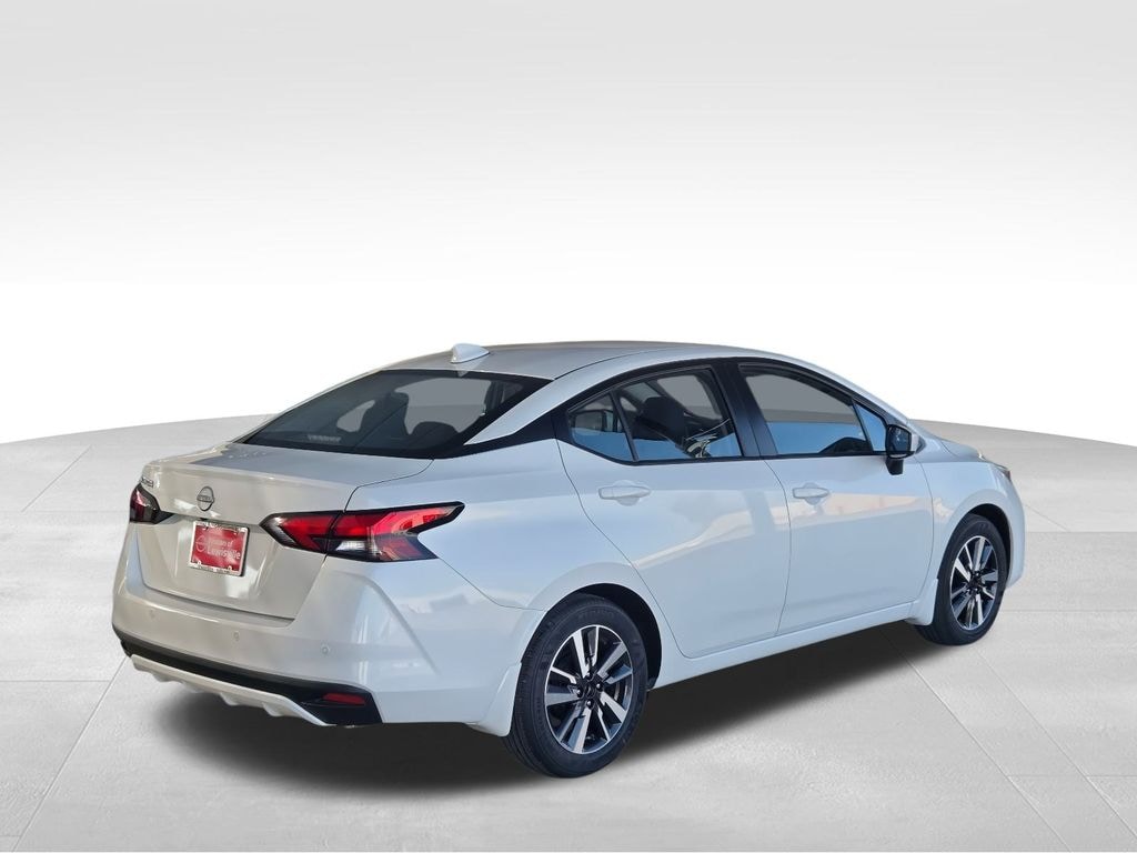 New 2025 Nissan Versa 1.6 SV Sedan