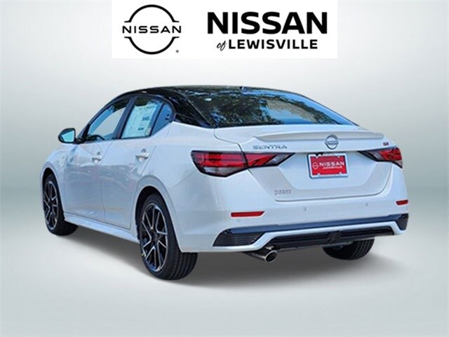 2025 Nissan Sentra SR photo 3