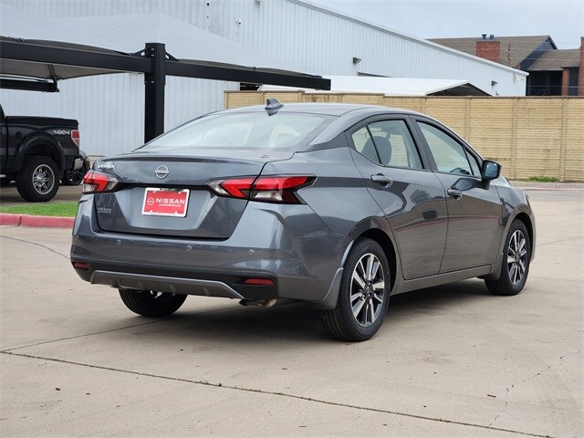2025 Nissan Versa 1.6 SV photo 4