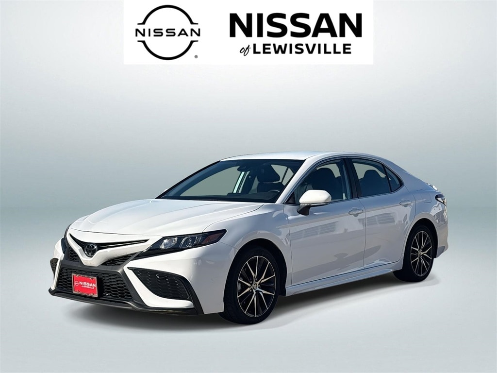 Used 2024 Toyota Camry SE Sedan