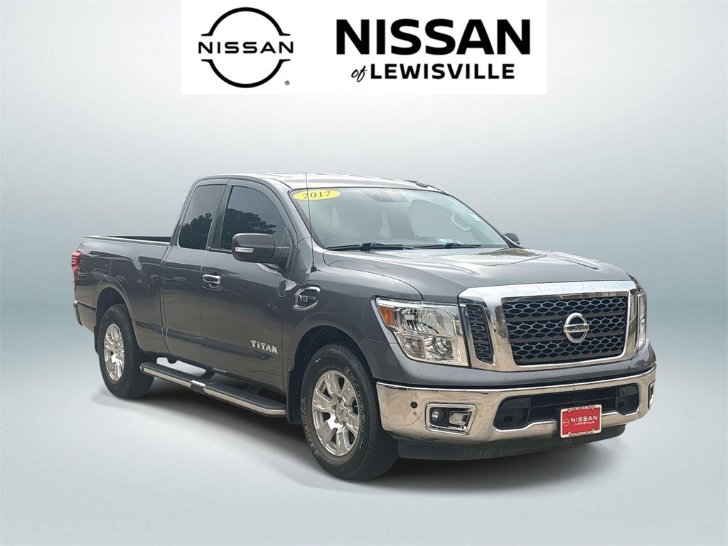 2017 Nissan Titan SV photo 2