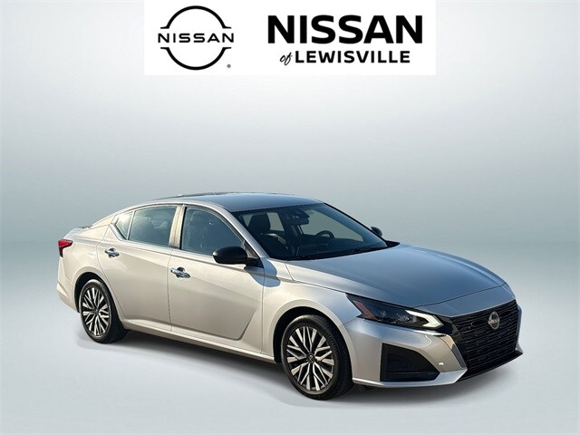 2024 Nissan Altima 2.5 SV photo 2