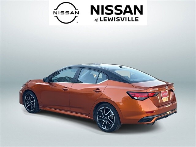 2024 Nissan Sentra SR photo 4