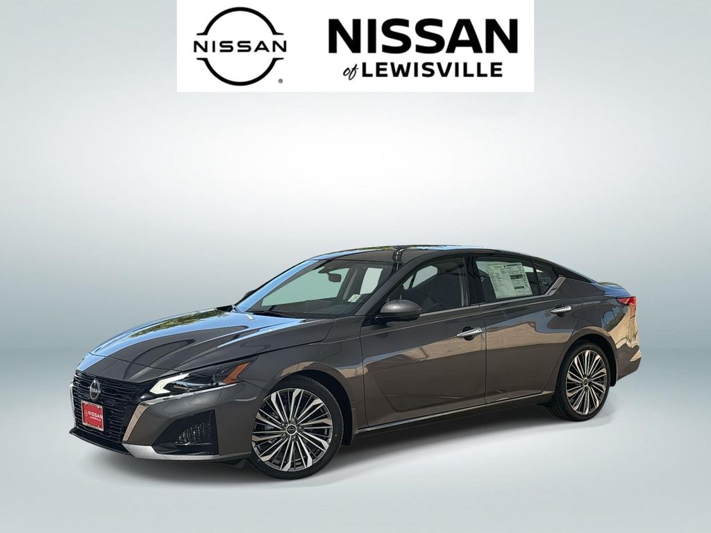 2025 Nissan Altima