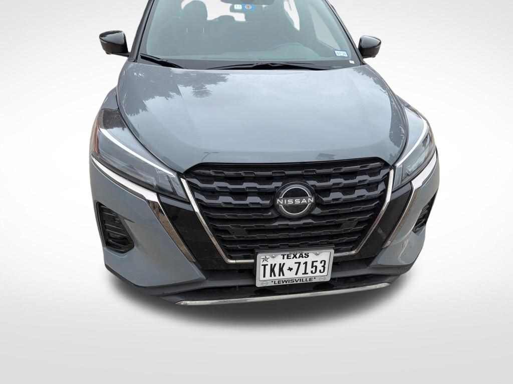 Used 2023 Nissan Kicks SR SUV