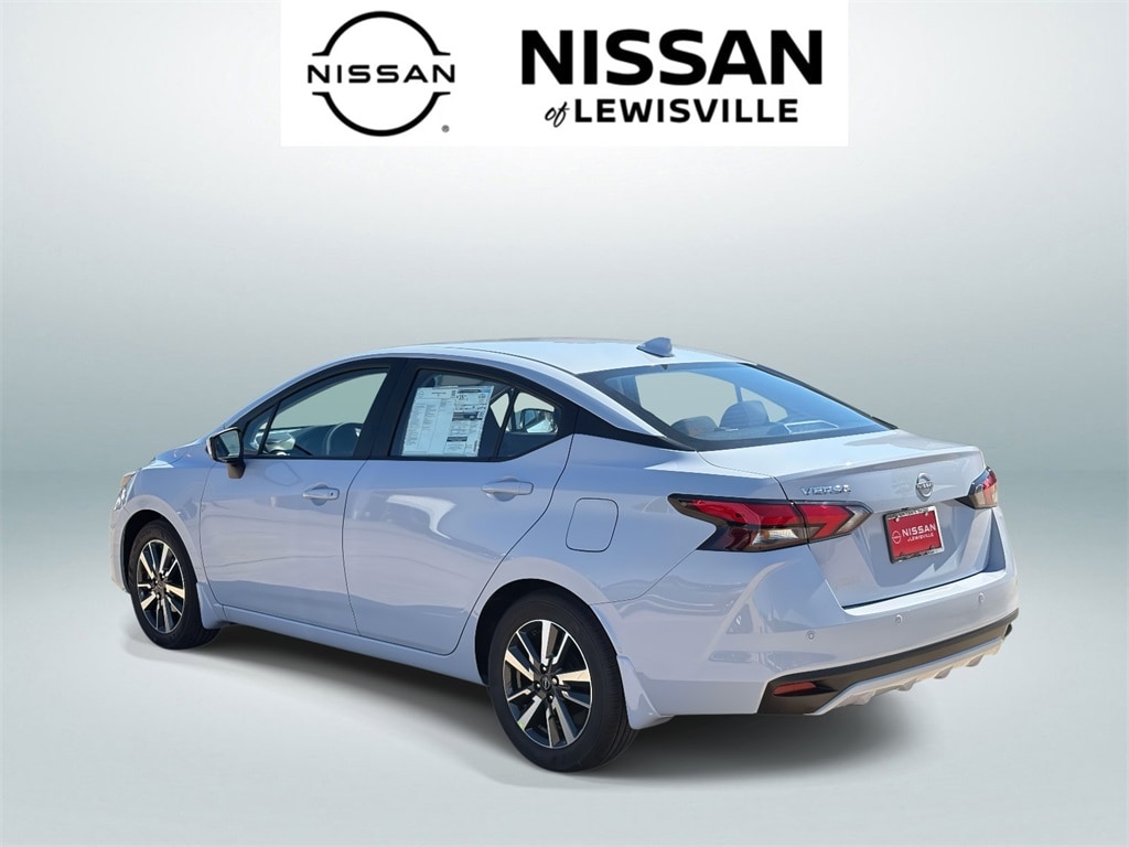 New 2025 Nissan Versa 1.6 SV Sedan