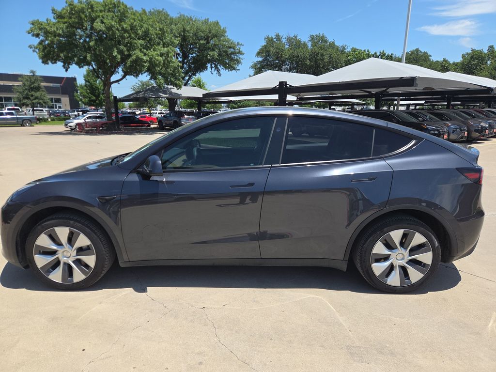 Used 2024 Tesla Model Y Long Range with VIN 7SAYGDEE0RA236608 for sale in Lewisville, TX
