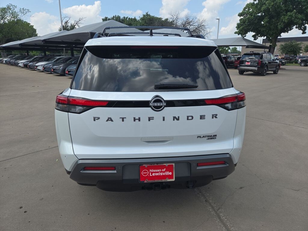 New 2026 Nissan Pathfinder Platinum SUV