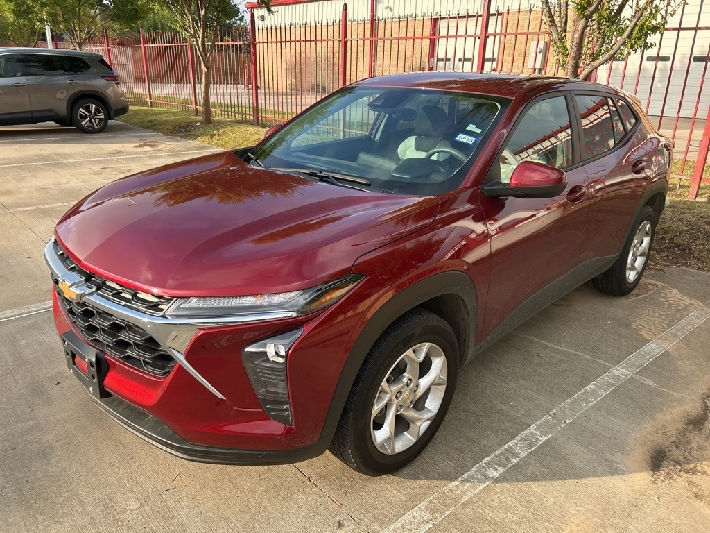 2025 Chevrolet Trax LS