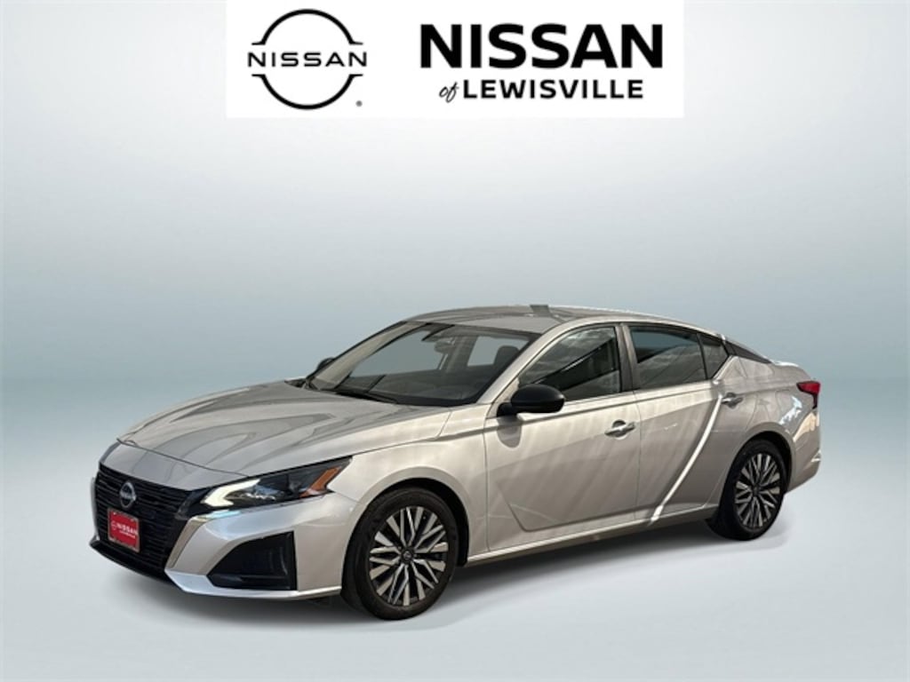 Used 2024 Nissan Altima 2.5 SV Sedan