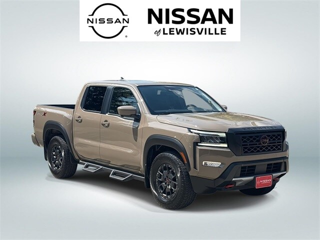 2023 Nissan Frontier PRO-X photo 2
