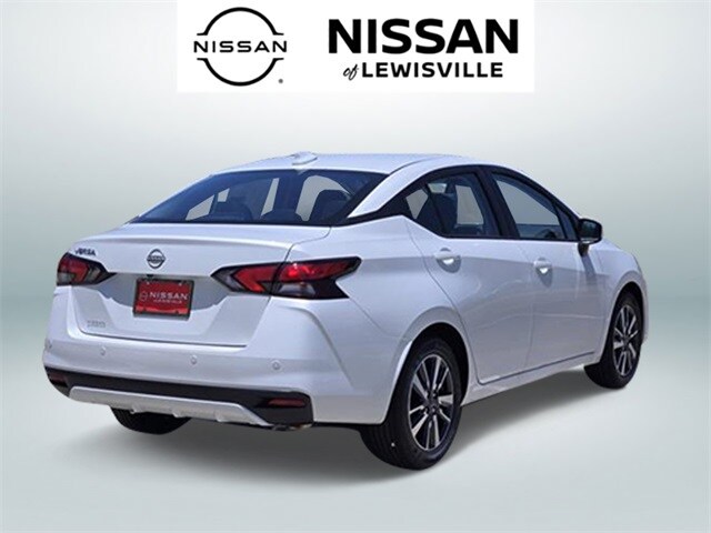 2025 Nissan Versa 1.6 SV photo 4