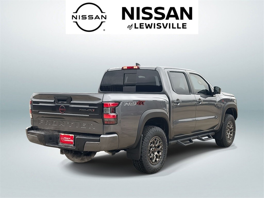 2026 Nissan Frontier PRO-4X photo 3