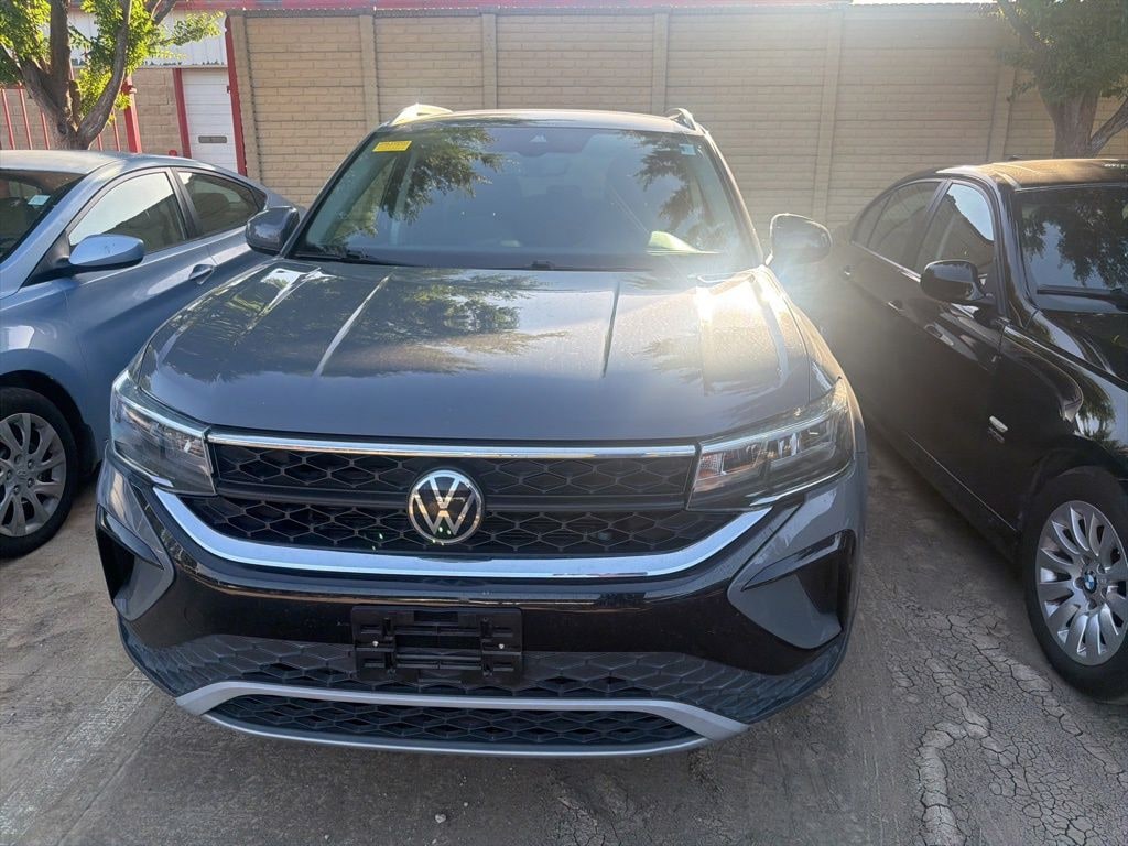 Used 2022 Volkswagen Taos 1.5T SE 4MOTION SUV