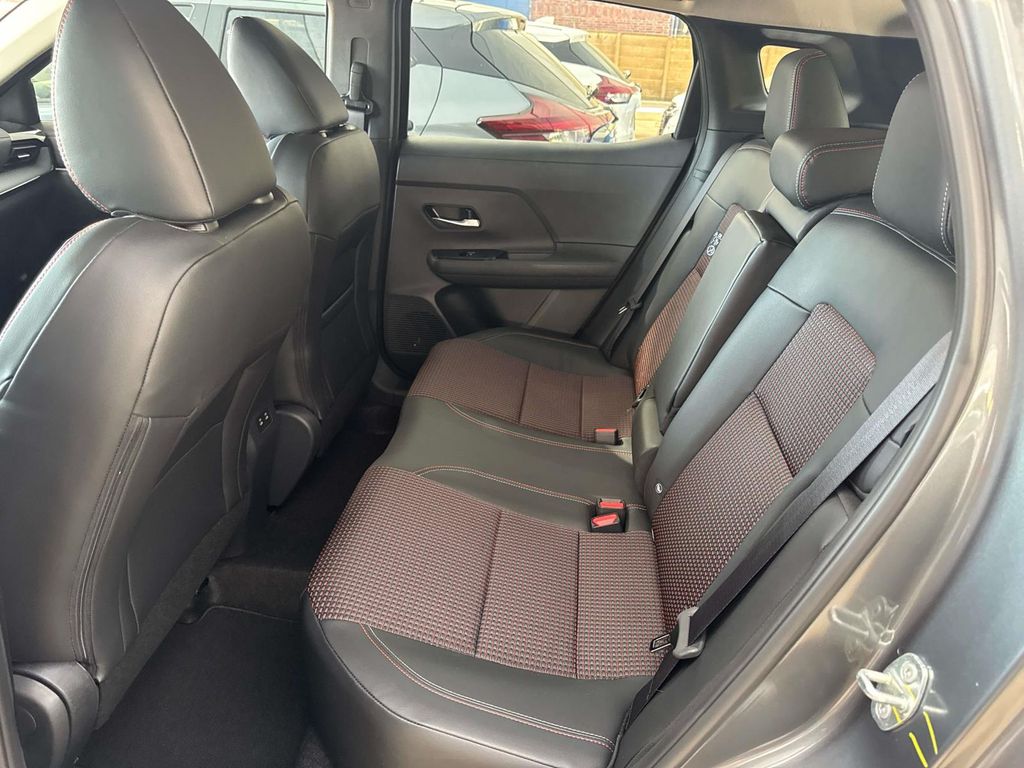 2026 Nissan KICKS SR - Photo 16