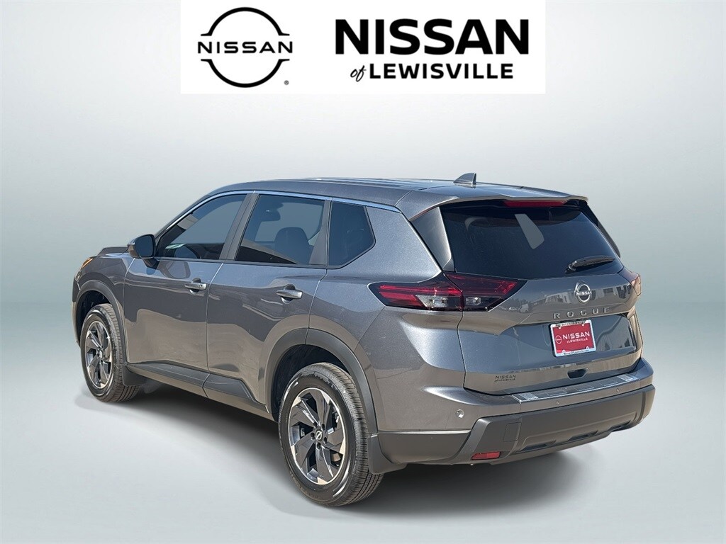 2026 Nissan Kicks SR photo 2